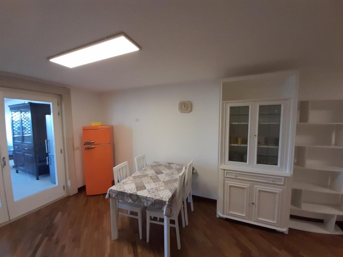 Dimora Emilia Apartment เลชเช ภายนอก รูปภาพ