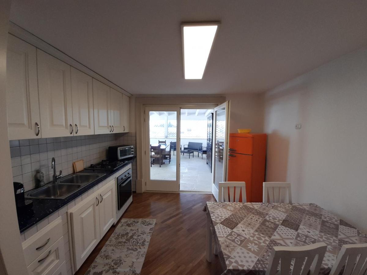 Dimora Emilia Apartment เลชเช ภายนอก รูปภาพ
