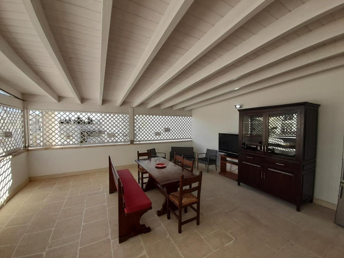 Dimora Emilia Apartment เลชเช ภายนอก รูปภาพ