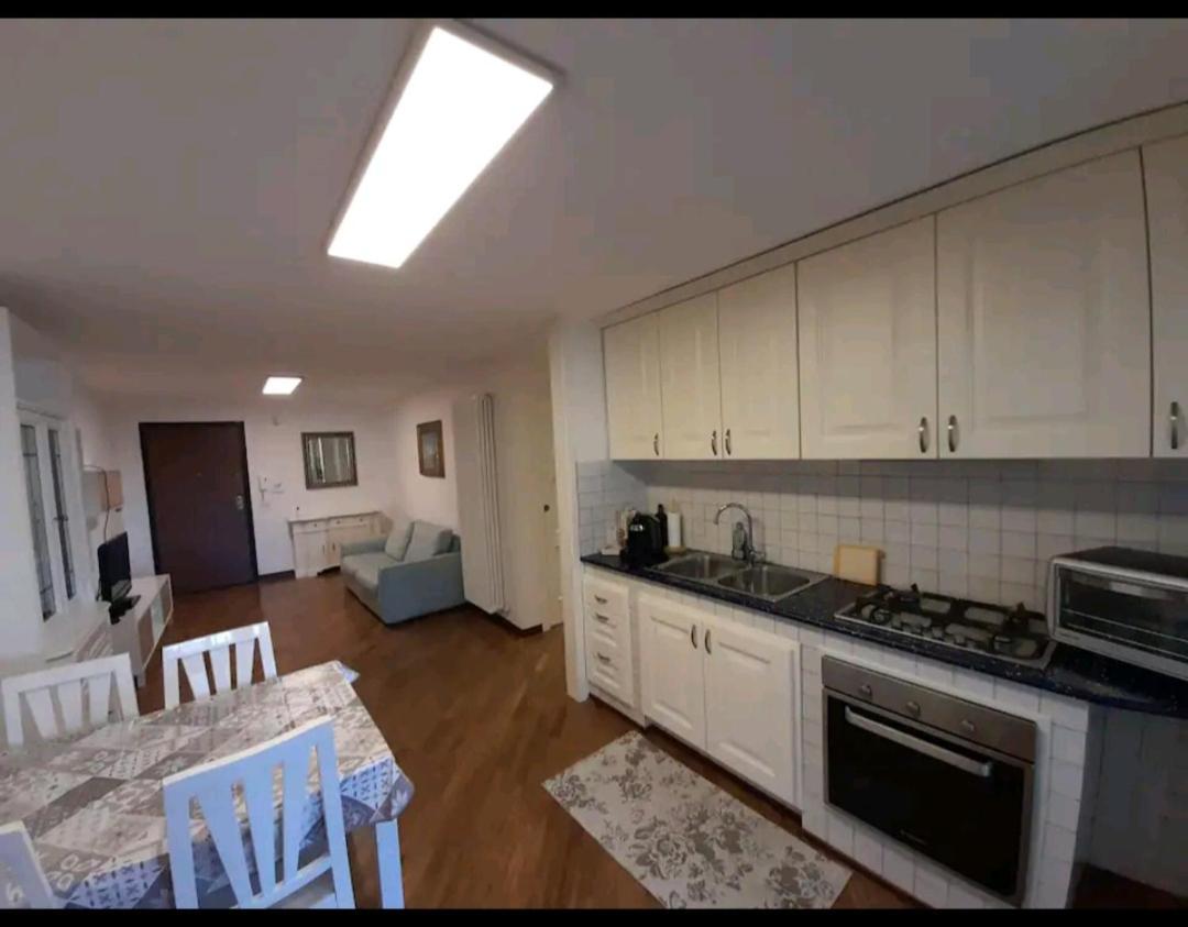 Dimora Emilia Apartment เลชเช ภายนอก รูปภาพ